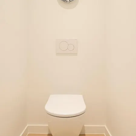 Shway - The First Mate's Watch Apartment